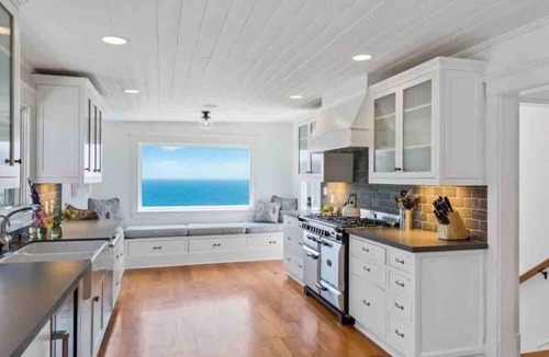 Central Malibu Villa | 50% OFF! Malibu Ocean Escape Pool Walk to Beach