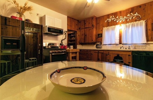 Idyllwild Cabin | 6,000 Sq Ft Idyllwild Lodge/Sleeps 14/12 Acre Property
