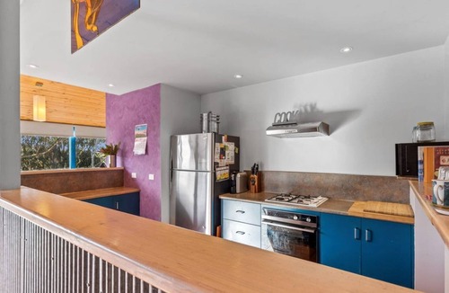Sandy Point House | 6 Acacia St Stay 3 Pay 2 Winter Special