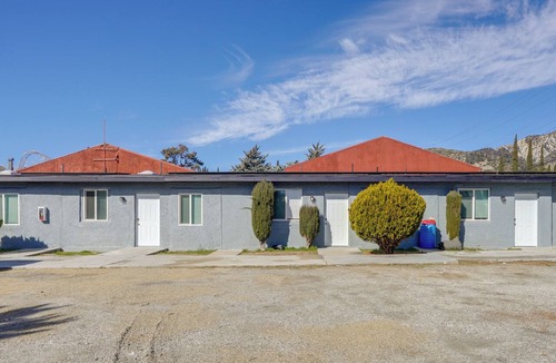 Frazier Park Apartment | 6 Mi to Hiking: Apartment in Frazier Park