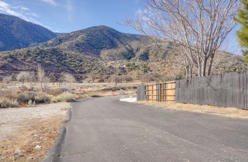 Frazier Park Apartment | 6 Mi to Hiking: Apartment in Frazier Park