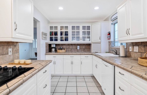 Twentynine Palms House | 6 Mi to Joshua Tree: Home w/Outdoor Oasis & View!