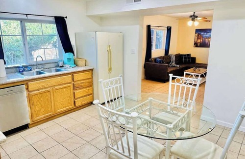 Northeast Reno House | 7-bedroom/9TVs/sleeps21