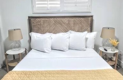 Rancho Oakey House | #76 Vegas Baby! Mins to Strip/Dwtn/LV Conv Center!