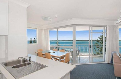 Biggera Waters Apartment | 80 m² Serviced apartment ∙ 2 bedrooms ∙ 127 guests