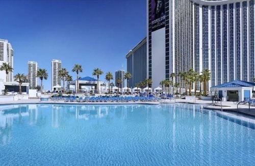 Las Vegas Apartment | 900 sq ft one bedroom villa minutes away from the Las Vegas strip Pet Friendly!
