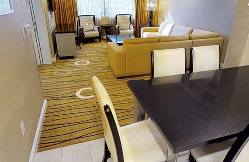 Las Vegas Apartment | 900 sq ft one bedroom villa minutes away from the Las Vegas strip Pet Friendly!