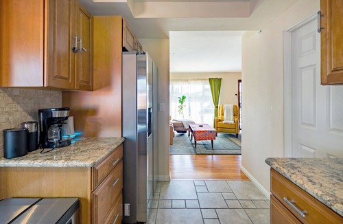 College East House | A 3 Bed, 2 bath bright home with a great backyard and location by SDSU!