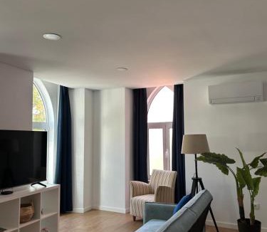 Miranda do Corvo Bed & Breakfast | A Casa da Praça - The Square House