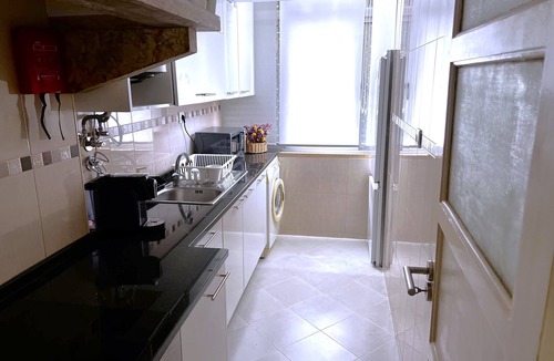 Parque das Nacoes Apartment | A cozy space in a central location in the traditional neighborhood of Moscavide.