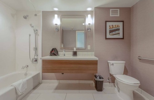 Anaheim Resort Hotel | A Magical Vacation Awaits! Close to Disneyland with Fitness Center!