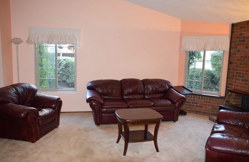 Fremont House | A personal oasis! A single story home in a resort with spacious rooms and yard !