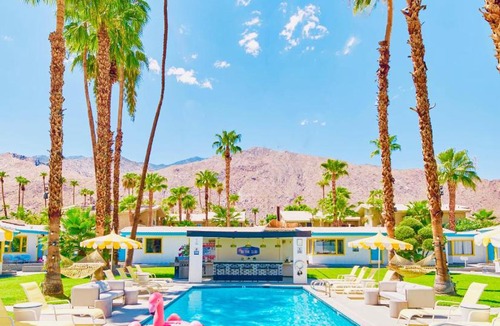 Tahquitz River Estates Hotel | A PLACE IN THE SUN Hotel - ADULTS ONLY Big Units, 24h Heated Pool & Spa in 1 Acre Park Prime Location, DOG Friendly, TOP Midcentury Modern Boutique Hotel