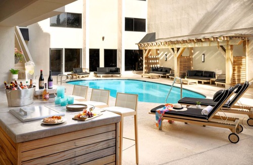 Calabasas House | A Place You'll Surely Enjoy! Outdoor Pool, Minutes to Calabasas Open Space Park