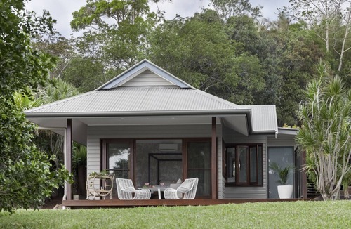 Ewingsdale Apartment | A Private Studio Retreat with Hinterland Views
