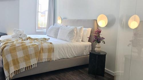 Vera Cruz Apartment | A Proa do Moliceiro Canal - GRAN Blue Studio