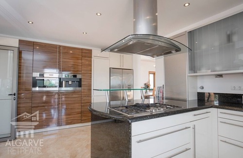 Albardeira Villa | A stunning 3 bedroom villa