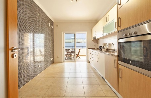 Funchal Apartment | A04 - Large Modern 1 bed Apartment with Pool