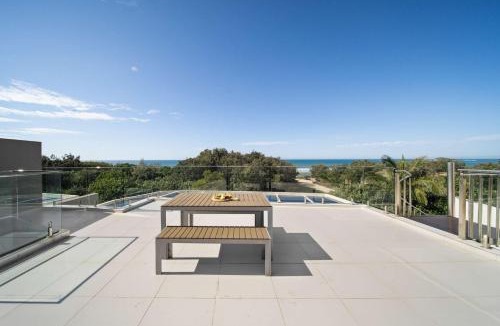 Marcoola House | Absolute Beachfront Marcoola - Private Pool - Private Spa Bath - Games