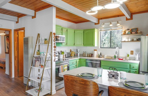 Pine Mountain Club Cabin | Access to Pool & Trails: Pine Mountain Club Cabin