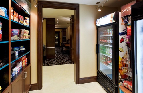 Reno/Tahoe Airport Condo | Accessible 1BR Suite w/Free Breakfast & Pool Reno