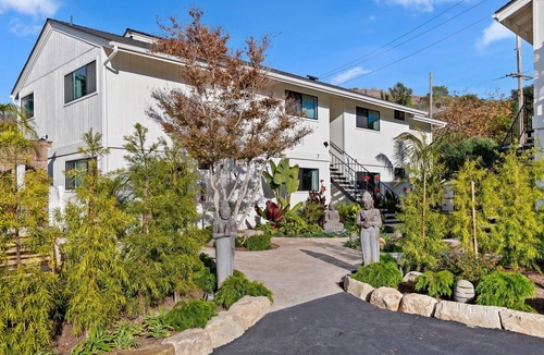 Summerland Condo | Adventure Awaits: Your Coastal Sanctuary
