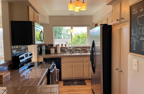 Santa Barbara Condo | Affordable, Charming 2-bed/2-bath Condo in Lovely Santa Barbara
