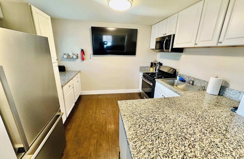 Northeast Reno House | Airy Bright Getaway,Sleeps 12