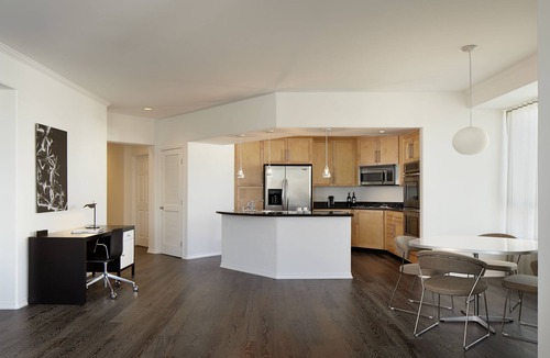 Beverly Hills Apartment | AKA Beverly Hills