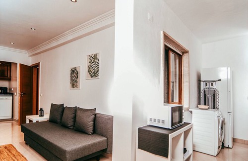 Alcantara Apartment | Alcantara Terrace by GT House