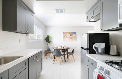Alhambra Apartment | Alhambra close to Main St. 2BR 2BA Apt king bed +EV Charger