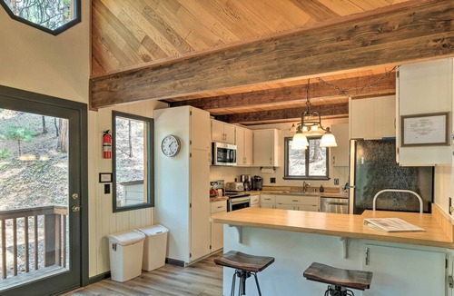 Arnold Cabin | All-Seasons Getaway w/Grill - 4Mi to Big Trees SP!