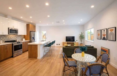College East Condo | Allura SDSU New College Area. 2 BR 2 BA 2 Parking.