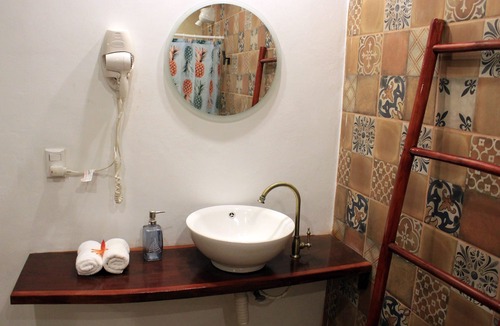 Jiquelite Hotel | aloha bungalows surf lodge