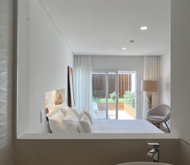 Zambujeira do Mar Bed & Breakfast | Alojamento White Rose Boutique