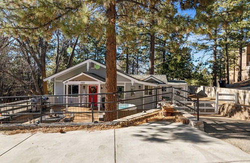 Upper Moonridge Cabin | Alpine Retreat