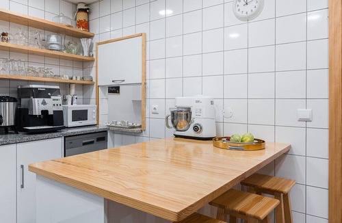 Mangualde Apartment | ALTIDO Beautiful unit w/ Gym & Communal pool