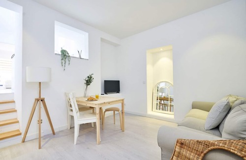 Alcantara Apartment | ALTIDO Modern 3-BR Apartment in Western Lisbon