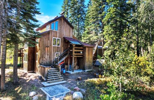 Bear Valley House | Amazing Architecture - Views all around VH#113