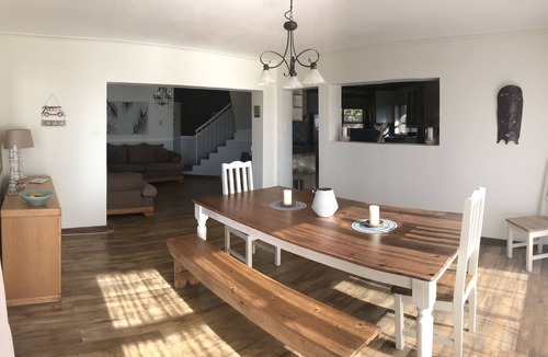 Wavecrest House | Amazing bay views ideal for family groups