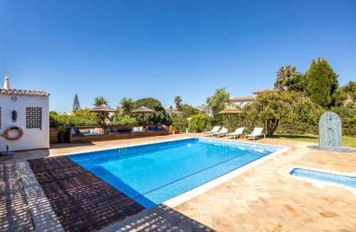 Mato Serrao Villa | Amazing Carvoeiro Villa Villa Carvoeiro Grande 16 Bedrooms Private Pool