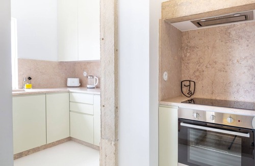 Alfama Apartment | Amazing Lisboa! Views & Style in Historical Graça