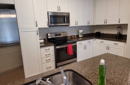 Mission Valley Condo | Amazing vacation & shopping in San Diego 2 suits and 3 bath FB1