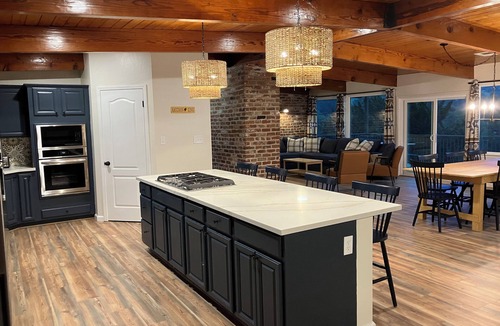 Three Rivers Cabin | Amazing Views/2 Game Rooms/EV Charger/Near Sequoia National Park