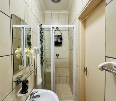 Humewood House | Ameni Air B&B