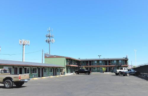 Sunrise Manor Hotel | American Inn