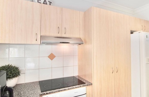 Upper Coomera House | Anaheim Entertainer - Theme Park Central