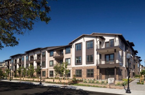 Morse Park Condo | Anton 1101 2BR – Family Stay w/Pool, Fire Pit & Gym