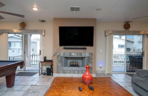 Moovalya Keys House | Apache Fyre, Canal Front Dock, Moovlaya Keys