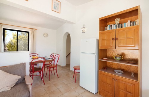 Silves Apartment | Apartment 'One Bedroom 3' with Shared Pool, Wi-Fi and Air Conditioning